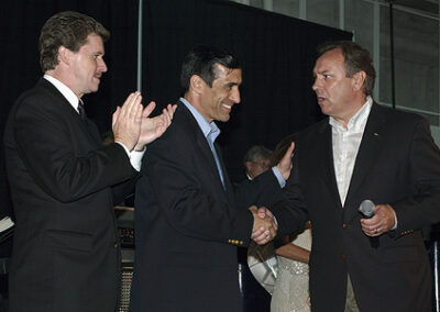 Larson with Rep. Darrell Issa (who, in addition to being a fine Congressman, also spearheaded the California recall of Gray Davis) and U.S. Senate Candidate Bill Jones, who appears slightly stunned--- but ready--- to take on Barbara Boxer for her spot in Washington, DC. He's a smart, honest guy and deserved more support in the 2004 election.